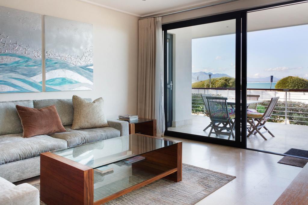 74 On Marine Apartment Hermanus Room photo